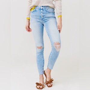 MOTHER Denim The Pixie Fray Ankle
Skinny Exposed Button Action Shot Jean